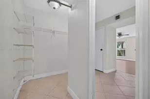 995 Riverside Dr, Coral Springs, FL 33071 - Photo 17
