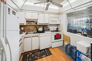 13499 Biscayne Blvd, North Miami, FL 33181 - Photo 21