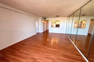 13499 Biscayne Blvd, North Miami, FL 33181 - Photo 17