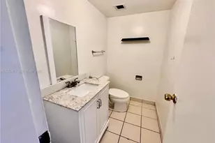 13499 Biscayne Blvd, North Miami, FL 33181 - Photo 11