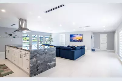 7 Fairview Blvd, Fort Myers, FL 33931 - Photo 9