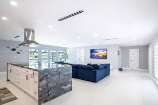 7 Fairview Blvd, Fort Myers, FL 33931 - Photo 9