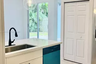 4946 SW 38th Way, Hollywood, FL 33312 - Photo 17