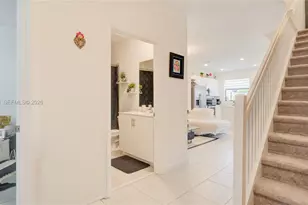 953 NE 211th St, Miami, FL 33179 - Photo 21