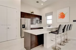 953 NE 211th St, Miami, FL 33179 - Photo 37