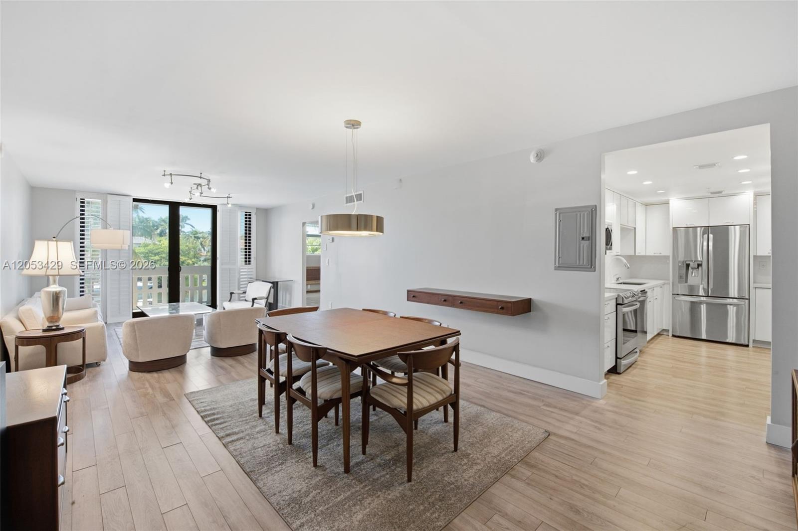 90 Edgewater Dr #225 - 90 Edgewater Dr #225, Coral Gables, FL 33133 Luxury Property | Jose Angel Pina