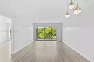 3150 N Palm Aire Dr, Pompano Beach, FL 33069 - Photo 11