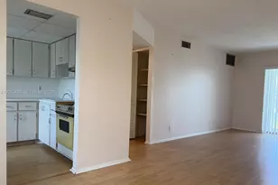 2131 NE 1st Ct, Boynton Beach, FL 33435 - Photo 15