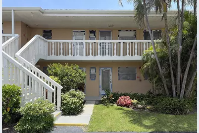 2131 NE 1st Ct #103, Boynton Beach, FL 33435 - Photo 1