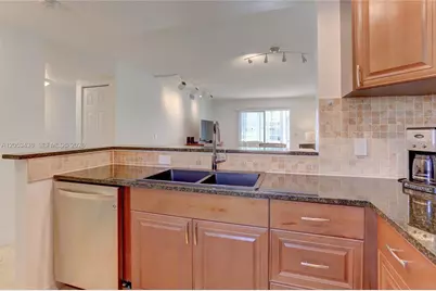 2212 NE 1st Way #101, Boynton Beach, FL 33435 - Photo 17