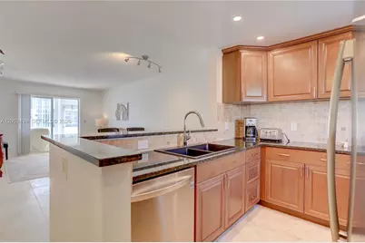 2212 NE 1st Way #101, Boynton Beach, FL 33435 - Photo 7