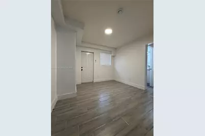60 NW 71st St #6, Miami, FL 33150 - Photo 5