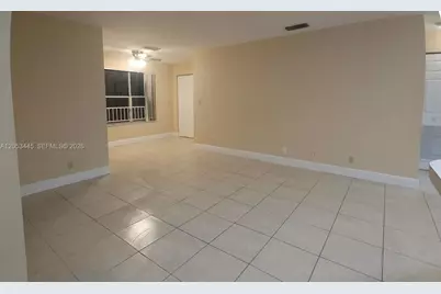 3310 N Pinewalk Dr N #1825, Margate, FL 33063 - Photo 7