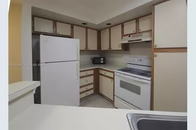 3310 N Pinewalk Dr N #1825, Margate, FL 33063 - Photo 17