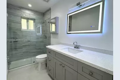 105-107 NE 30th Ct, Wilton Manors, FL 33334 - Photo 15