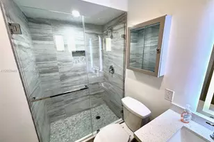 105-107 NE 30th Ct, Wilton Manors, FL 33334 - Photo 23