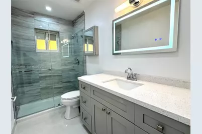 105-107 NE 30th Ct, Wilton Manors, FL 33334 - Photo 13