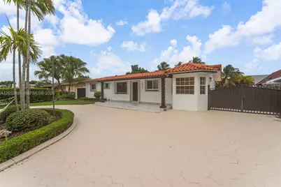 2900 SW 98th Ave, Miami, FL 33165 - Photo 3