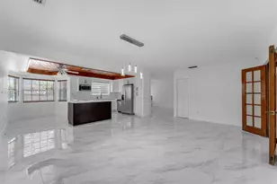 2900 SW 98th Ave, Miami, FL 33165 - Photo 5