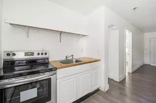 7410 NW Miami Pl, Miami, FL 33150 - Photo 3