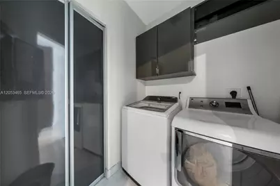 1300 S Miami Ave #PH5210, Miami, FL 33130 - Photo 5