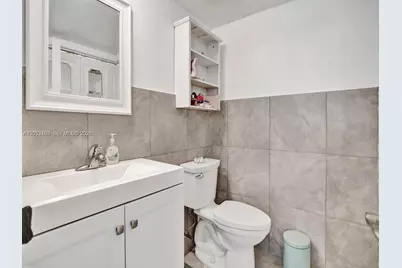 2040 NW 81st Ave #117, Pembroke Pines, FL 33024 - Photo 9