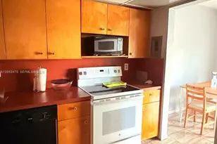 9360 SW 87th Ave, Miami, FL 33176 - Photo 3