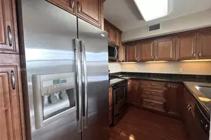 9451 Evergreen Pl, Davie, FL 33324 - Photo 9