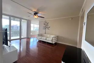 9451 Evergreen Pl, Davie, FL 33324 - Photo 1