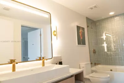 159 NE 6th St #4704, Miami, FL 33132 - Photo 21