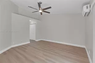 11061 NW 38th Pl, Sunrise, FL 33351 - Photo 25
