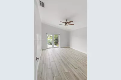15037 Brighton Ln, Davie, FL 33331 - Photo 21