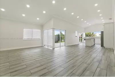 15037 Brighton Ln, Davie, FL 33331 - Photo 5
