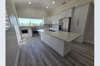 15037 Brighton Ln, Davie, FL 33331 - Photo 23