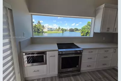 15037 Brighton Ln, Davie, FL 33331 - Photo 3