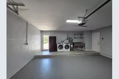 15037 Brighton Ln, Davie, FL 33331 - Photo 21