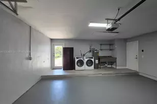 15037 Brighton Ln, Davie, FL 33331 - Photo 21