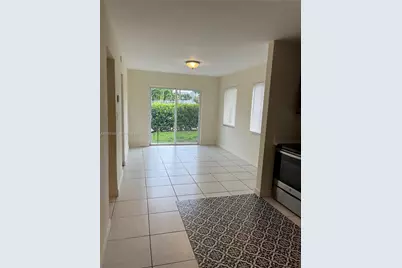 901 NW 22nd Ct, Miami, FL 33125 - Photo 11