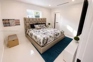1061 SW 18th St, Boca Raton, FL 33486 - Photo 11