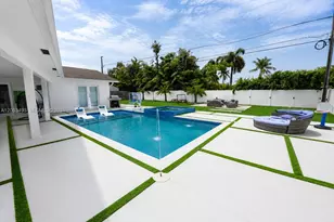 1061 SW 18th St, Boca Raton, FL 33486 - Photo 1