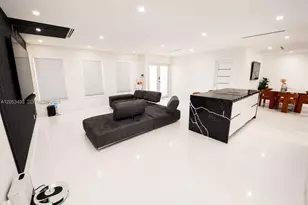 1061 SW 18th St, Boca Raton, FL 33486 - Photo 3