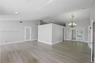 4040 NE 6th Ave, Deerfield Beach, FL 33064 - Photo 5