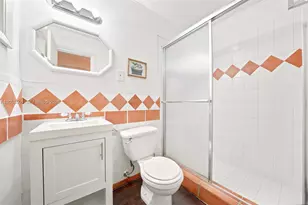 15425 N Miami Ave, Miami, FL 33169 - Photo 31