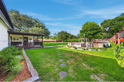 15425 N Miami Ave, Miami, FL 33169 - Photo 53