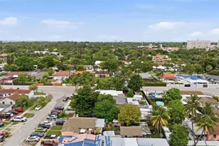 419 SE 3rd St, Hialeah, FL 33010 - Photo 43