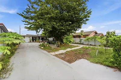419 SE 3rd St, Hialeah, FL 33010 - Photo 31