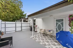 419 SE 3rd St, Hialeah, FL 33010 - Photo 23