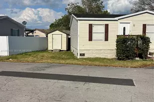 220 NE 12th Ave Lot 160, Homestead, FL 33030 - Photo 5