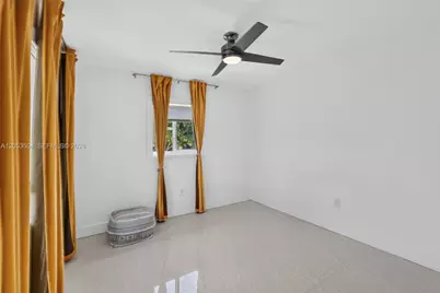 2543 SW 15th St, Miami, FL 33145 - Photo 17