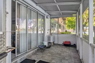19000 NE 3rd Ct, Miami, FL 33179 - Photo 3